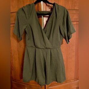 Francesca’s green romper